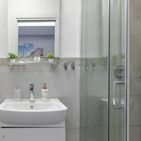 2 Bedroom Giacinti Comfort Free Wifi Apartment *