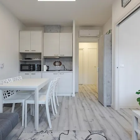 2 Bedroom Giacinti Comfort Free Wifi Apartment Trieste